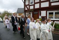 1. Heilige Kommunion in St. Crescentius (Foto: Karl-Franz Thiede)